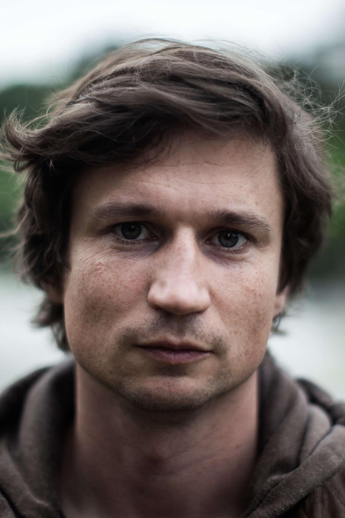 Maciek Hamela backdrop