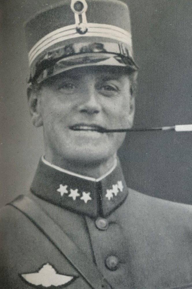 Tancred Ibsen backdrop