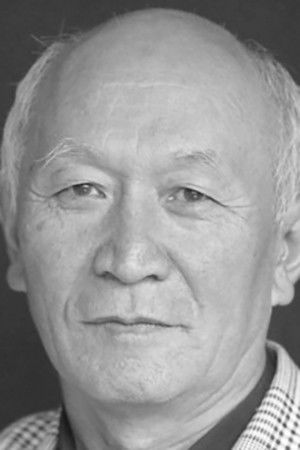 Asanbek Umuraliev backdrop