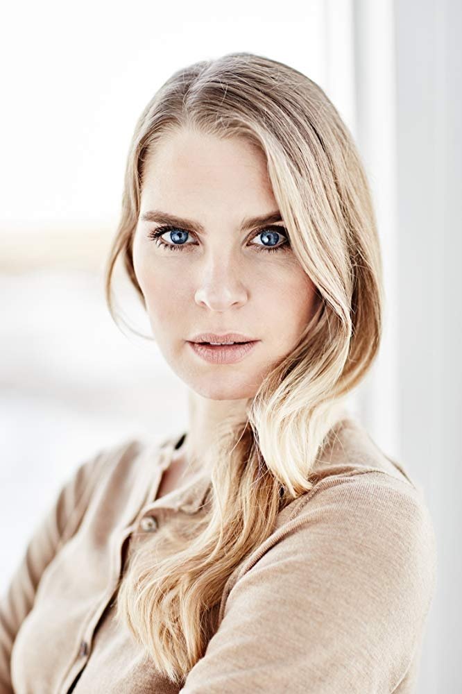 Ragga Ragnars backdrop