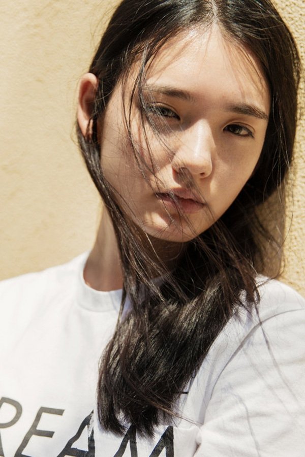 Yuri Ishizaka backdrop