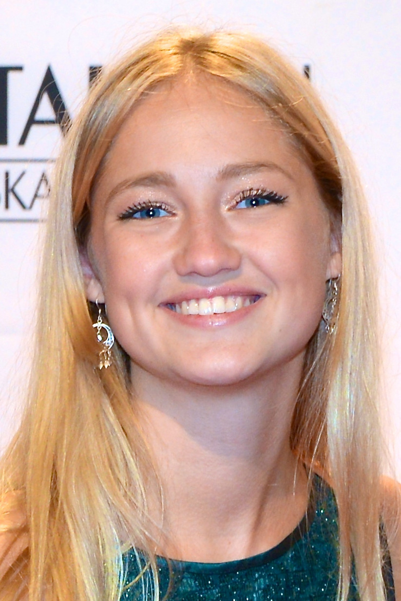 Fanny Klefelt backdrop