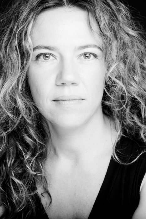 Anna Ycobalzeta backdrop