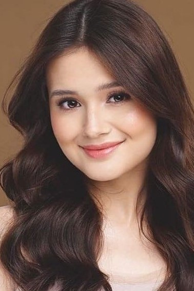 Kira Balinger backdrop