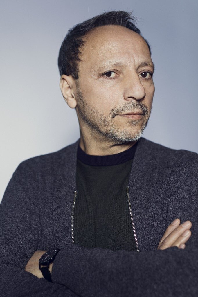 Hiner Saleem backdrop