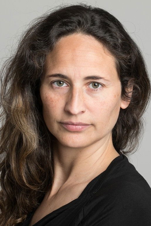 Oriana Castro backdrop