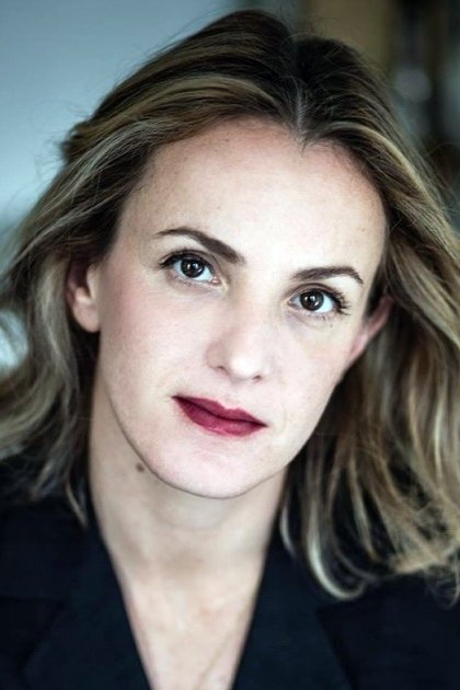 Anna Filippi backdrop