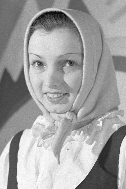 Stefania Górska backdrop