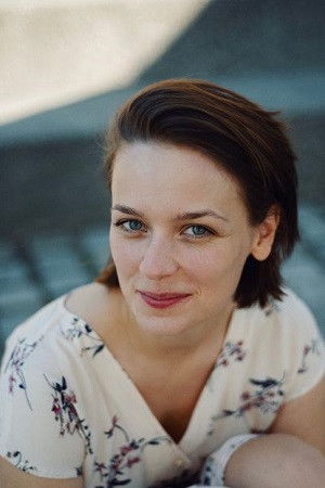 Thekla Hartmann backdrop