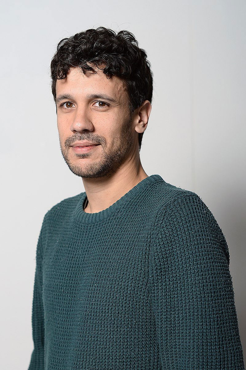 Roc Esquius backdrop