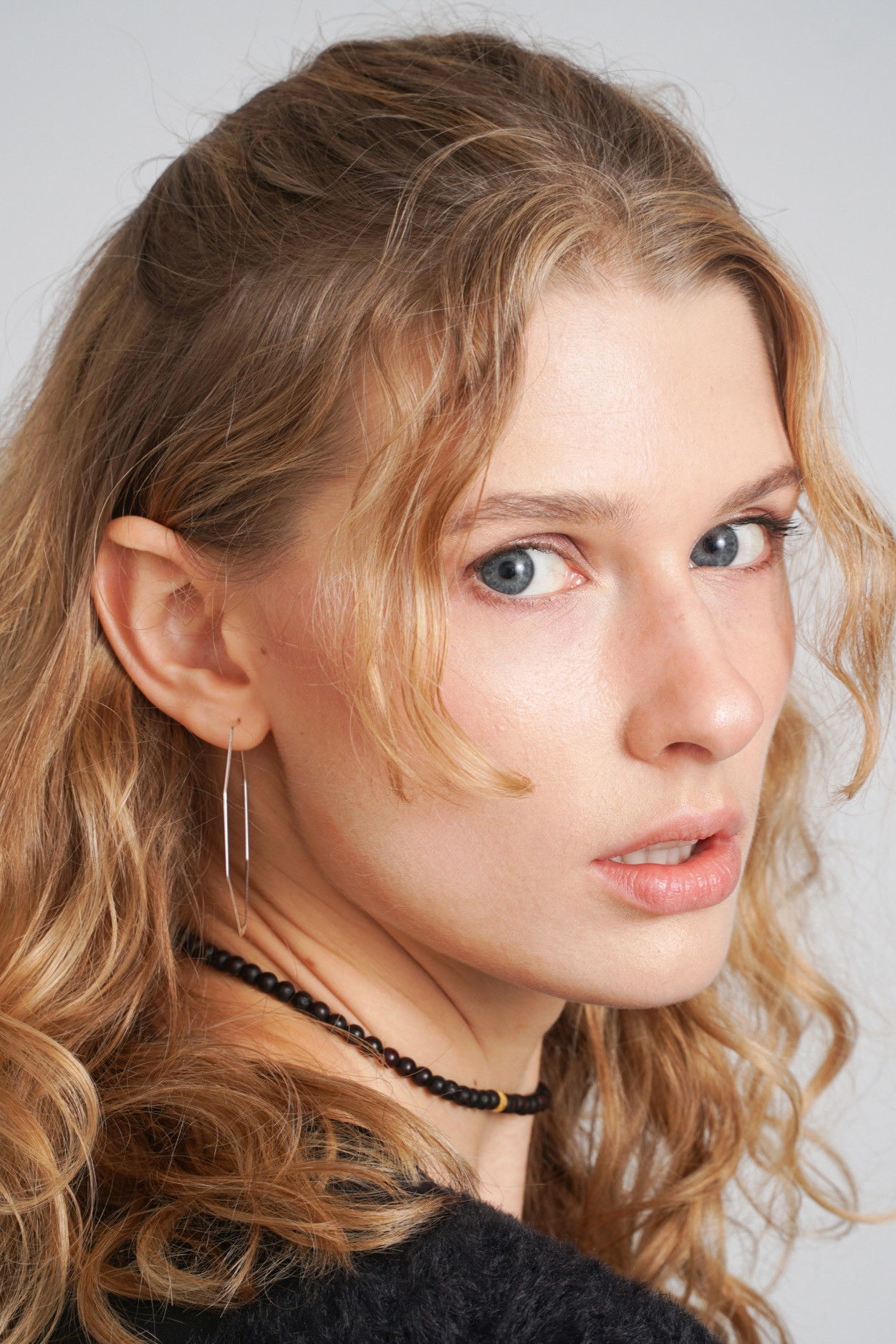 Roberta Sirgedaitė backdrop