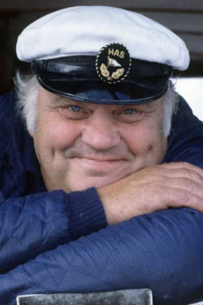 Ove Verner Hansen: Ove Verner Hansen backdrop