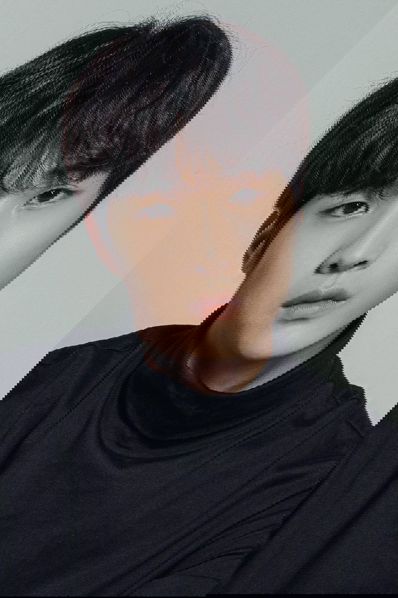 Lee Jong-won backdrop