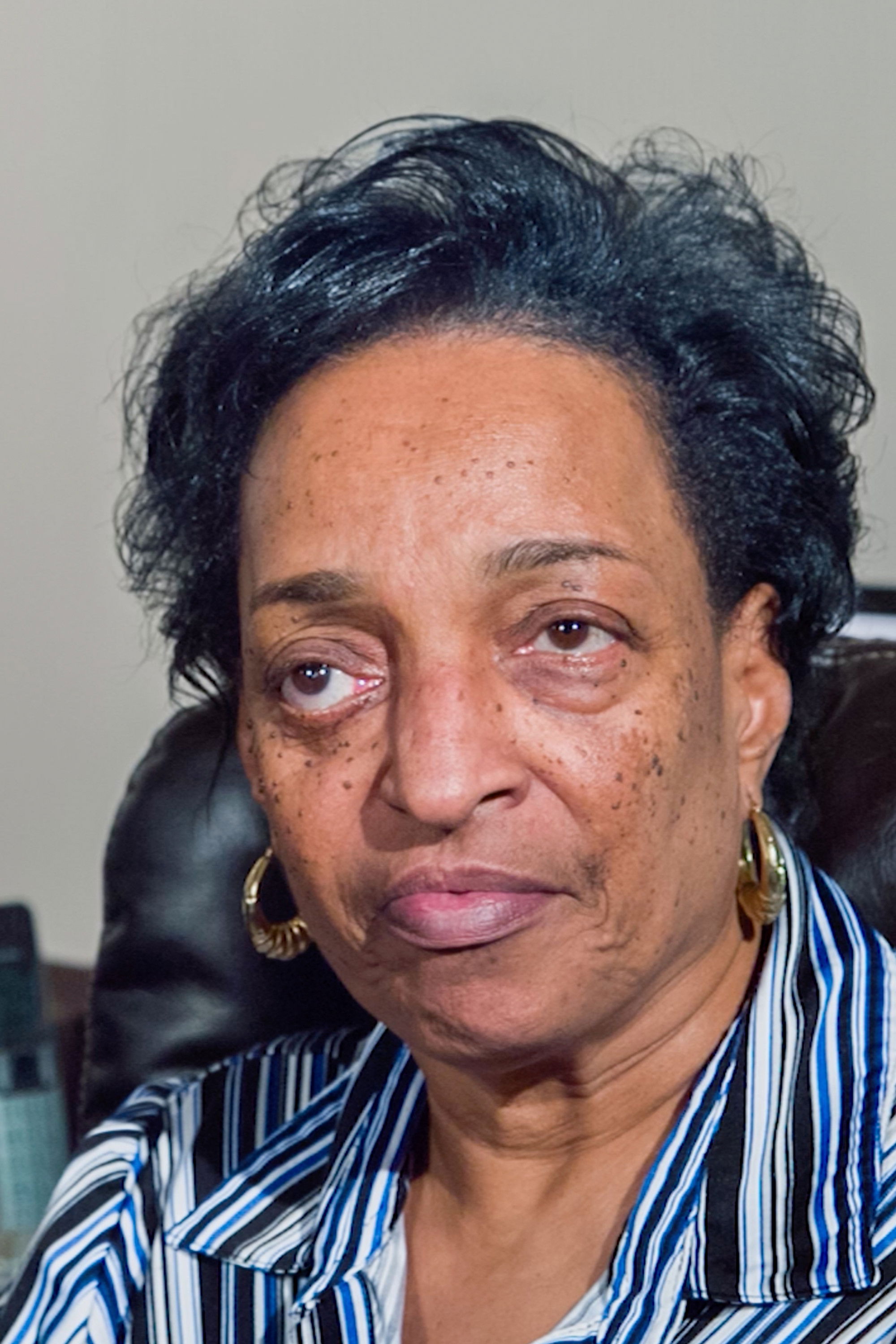 Romona Laws-Ratti backdrop