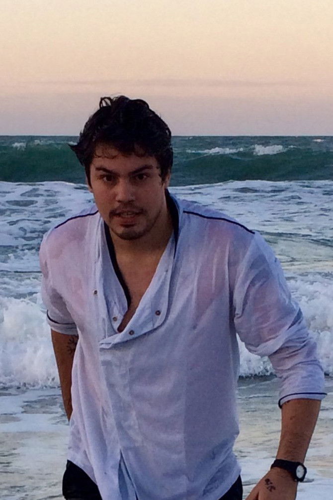 Gerardo Menezes Neto backdrop