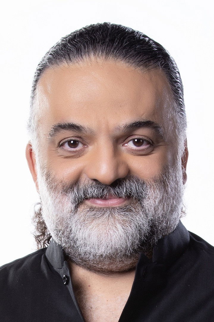 Alireza Assar backdrop