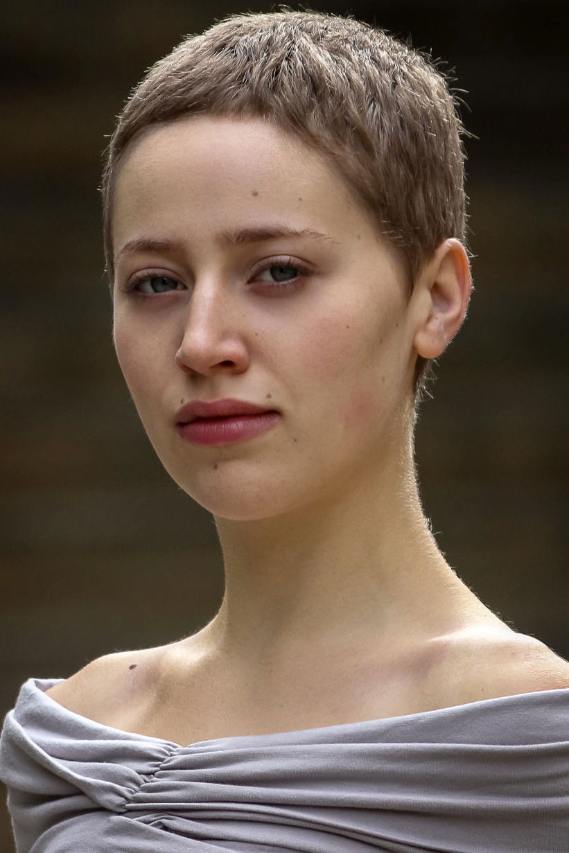 Siena Werber backdrop