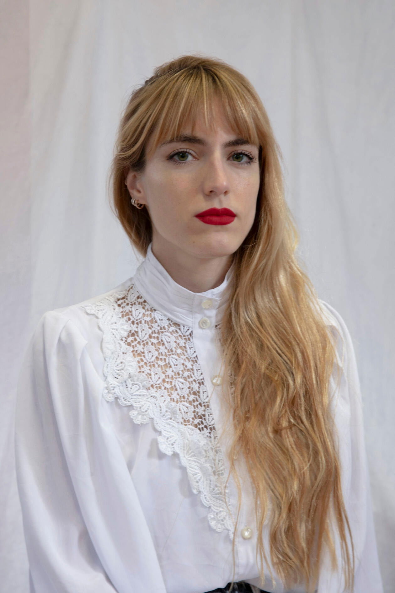 María Silvia Esteve backdrop