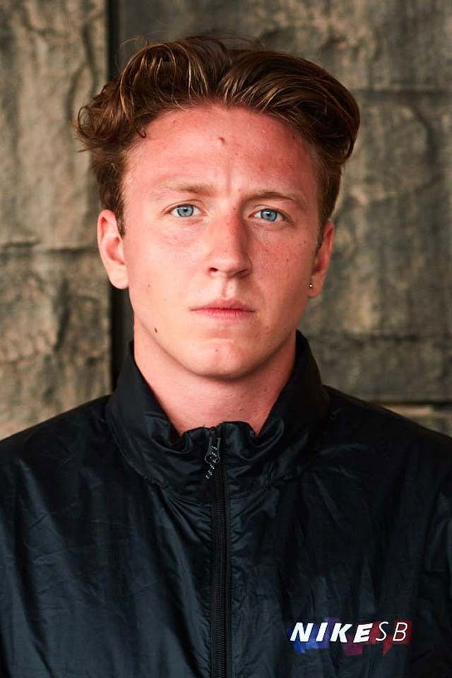 Casper Brooker backdrop