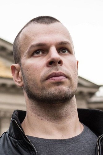 Alexey Panteleev backdrop