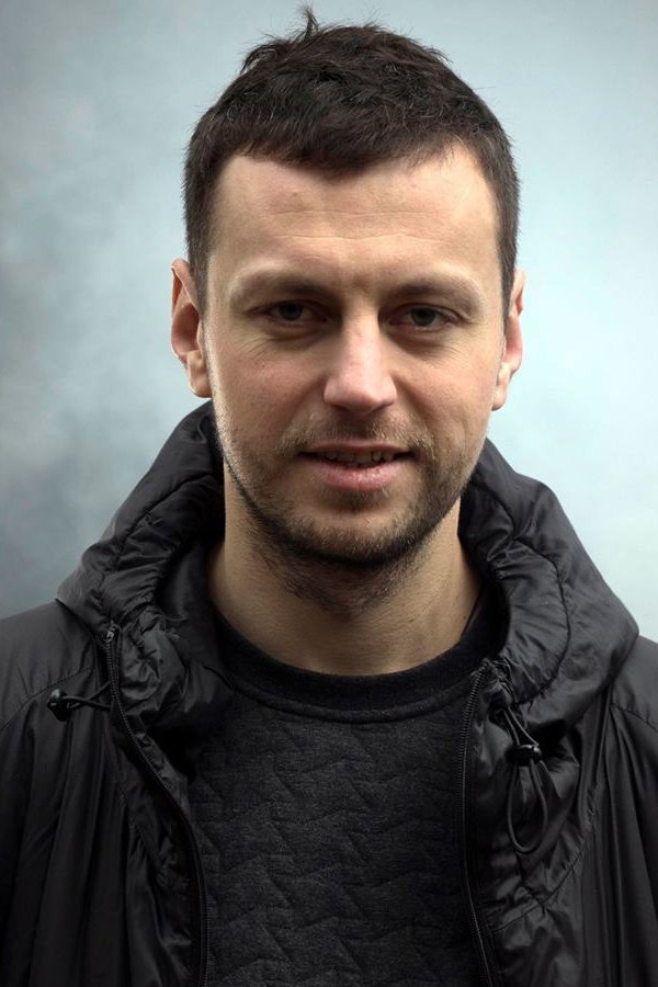 Andrei Kutsila backdrop