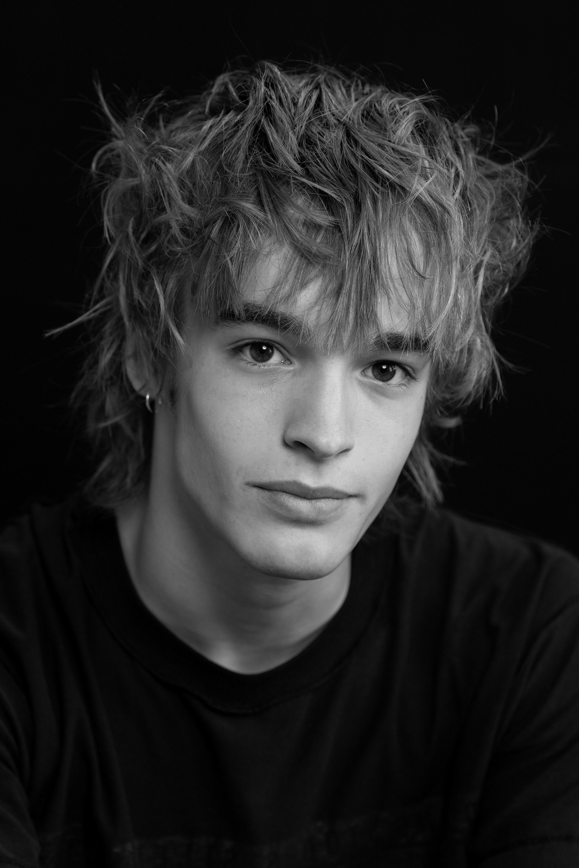 Mitchell Wray backdrop