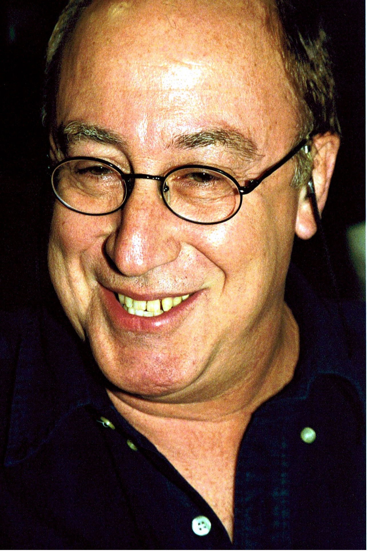 Yisrael Poliakov backdrop