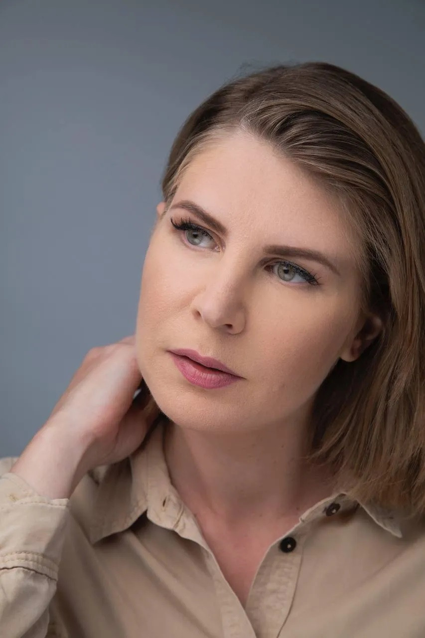 Natalya Uglitskikh backdrop