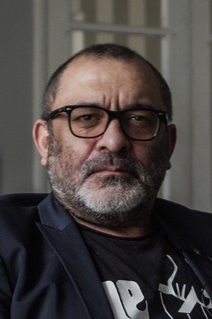 José Zelada backdrop