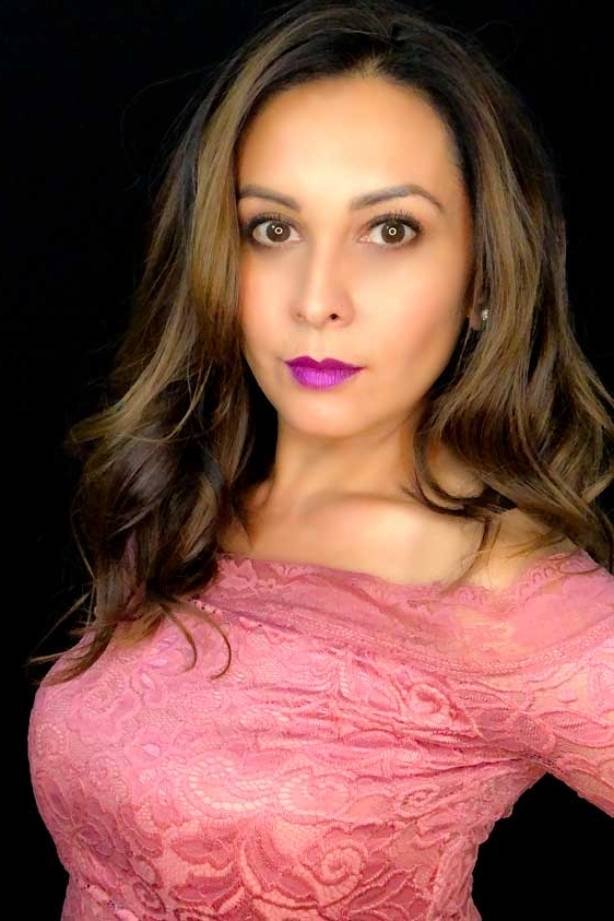 Carla Zapién backdrop