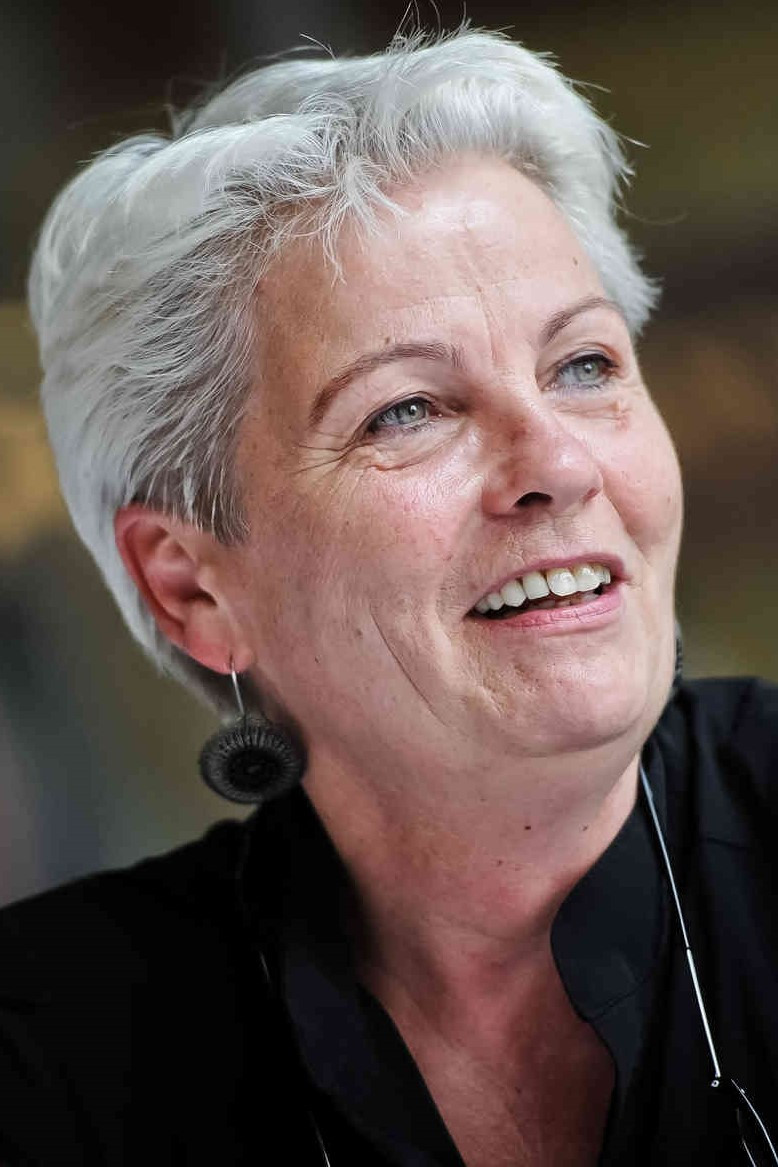 Gërburg Jahnke backdrop