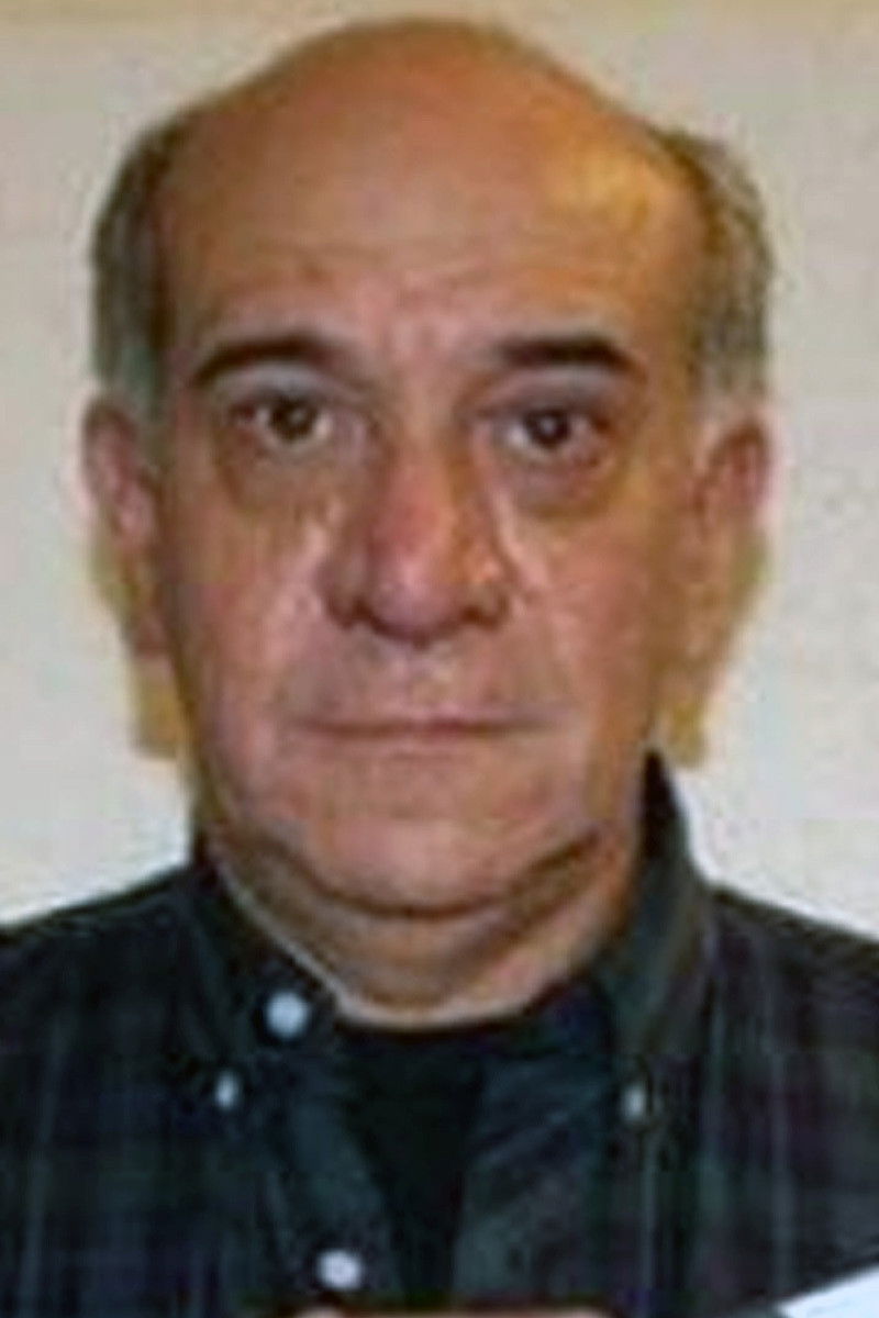 Víctor Maytland backdrop