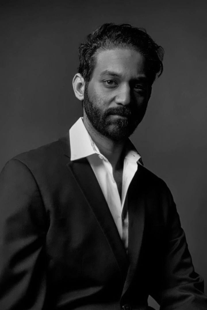 Majed Al Saihati backdrop