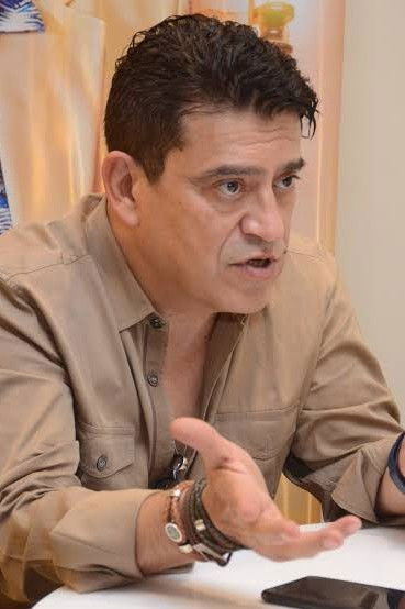 Wael Abdallah backdrop