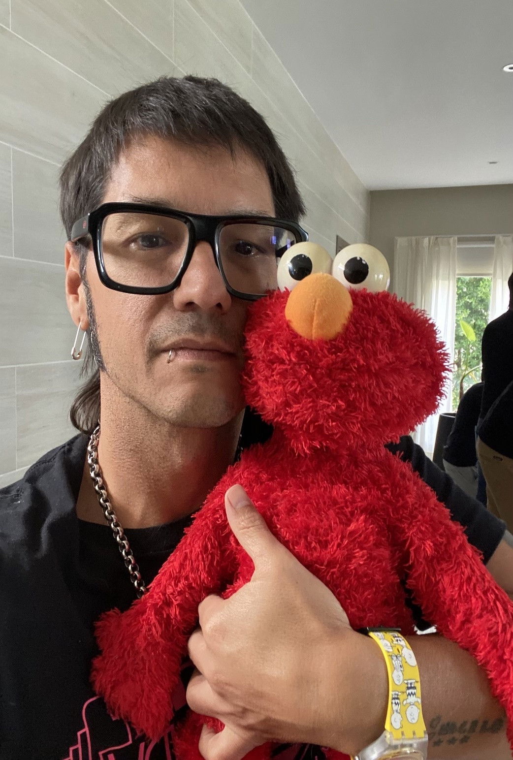 Luis Hitoshi Díaz backdrop