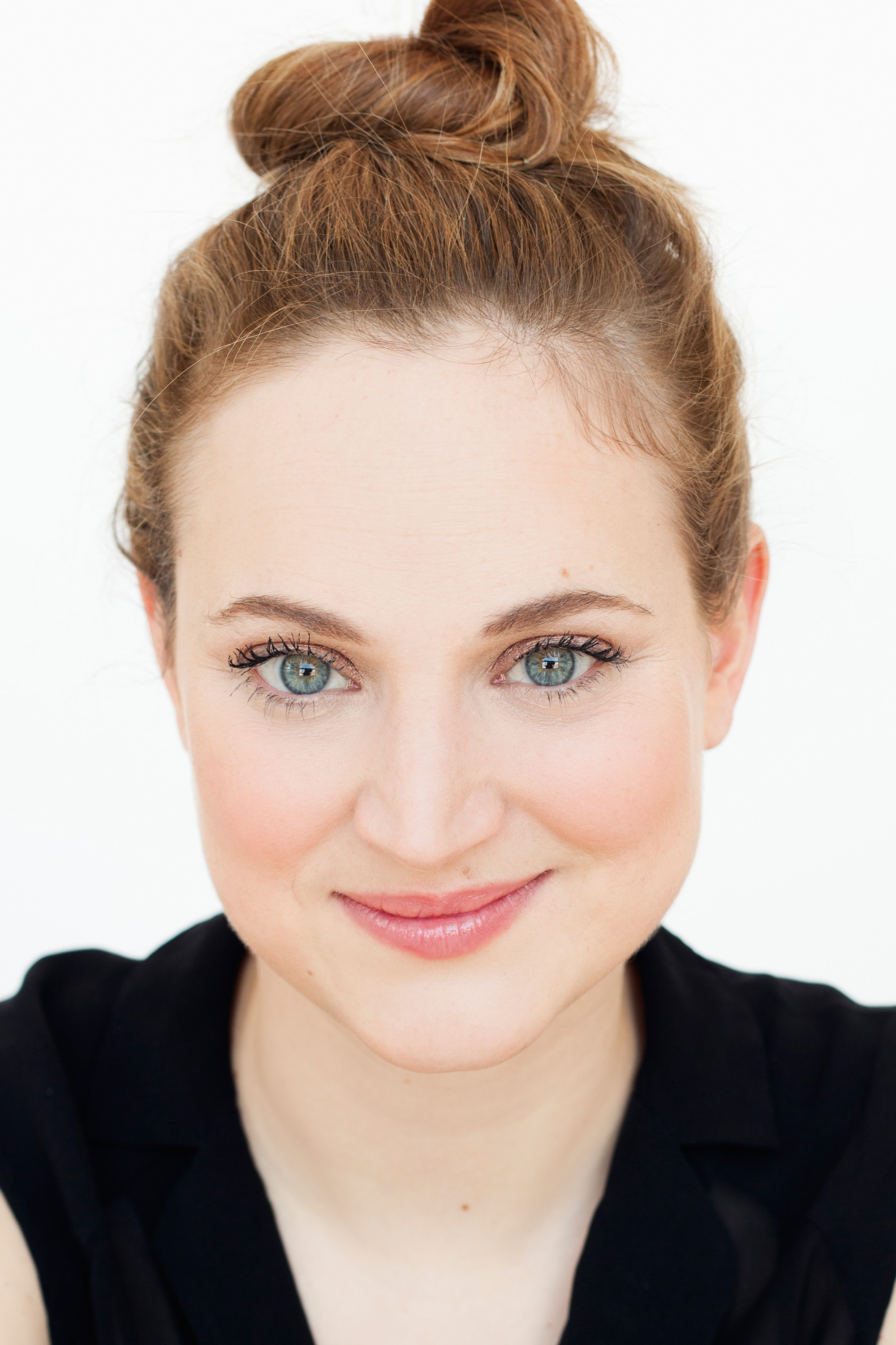 Kim Despatis backdrop