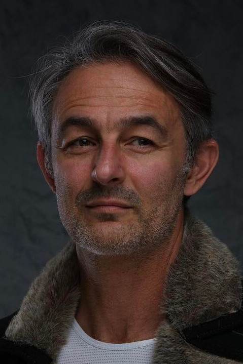 Agis Emmanouil backdrop