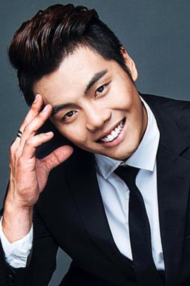 Chen Yiming backdrop