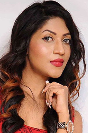 Iti Acharya backdrop