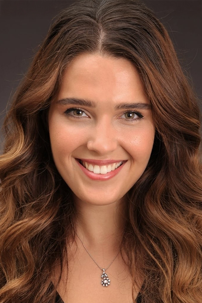 Merve Erdoğan backdrop