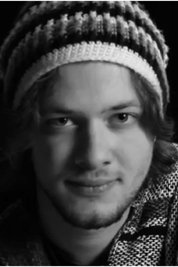 Félix Dumont-Turgeon backdrop