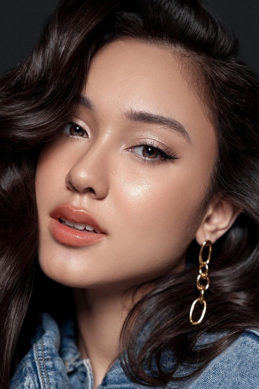 Jasmin Napër backdrop