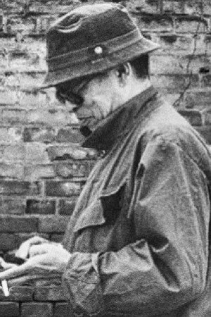 Eiiçi Kudo backdrop