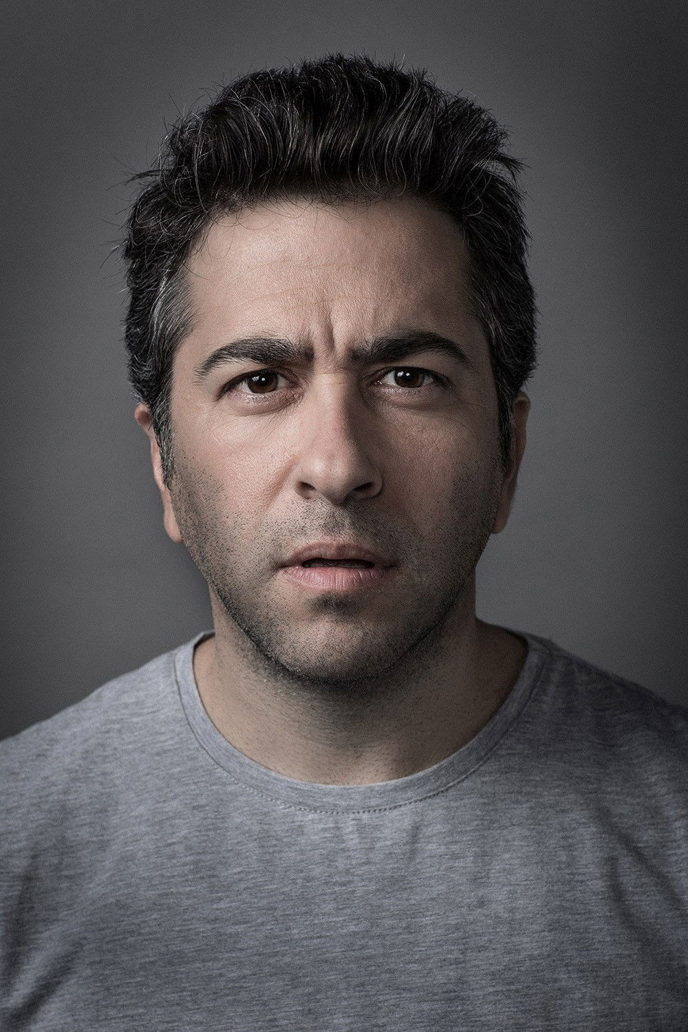 Ron Feldman backdrop