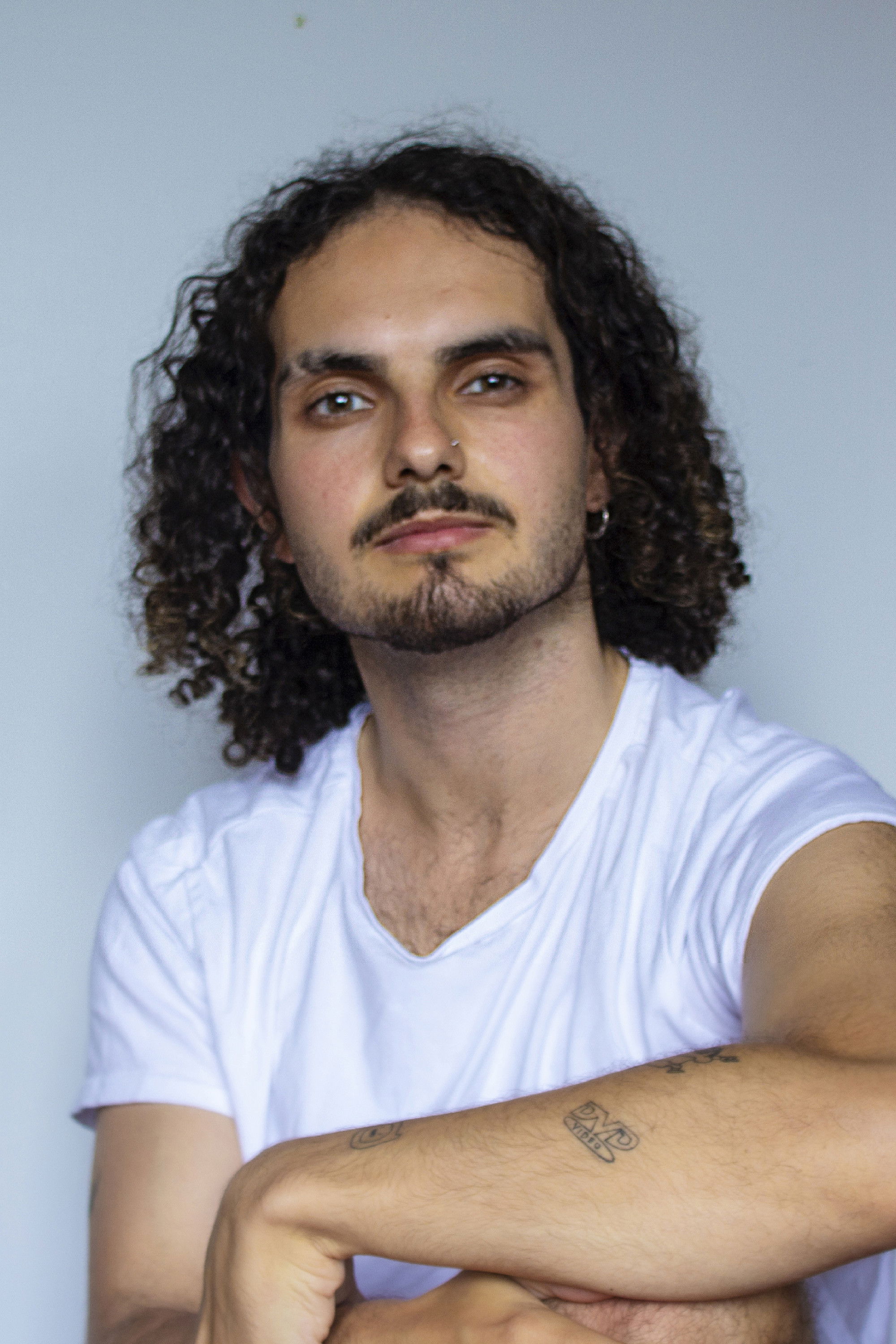 Víctor Soho backdrop