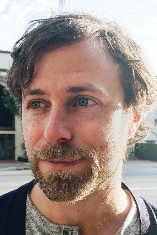 Mikail Goldbah backdrop