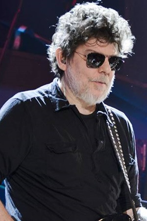 Branco Mello backdrop