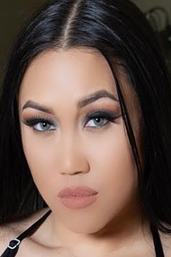 Victoria Tran backdrop