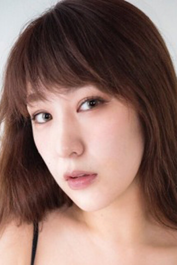 Yuki Kamifuku backdrop