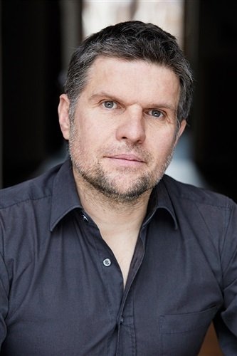 Guillaume Lemarre backdrop